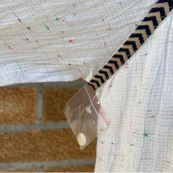 Tularosa Wyatt Tunic shirt size medium - Picture 9 of 15